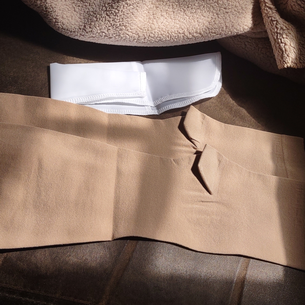 Tan and White Waist Cincher